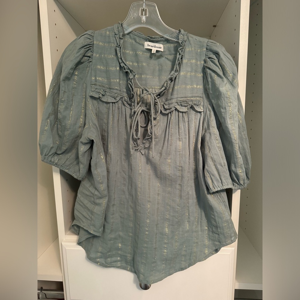 Cute summer top by Heartloom. Size S.